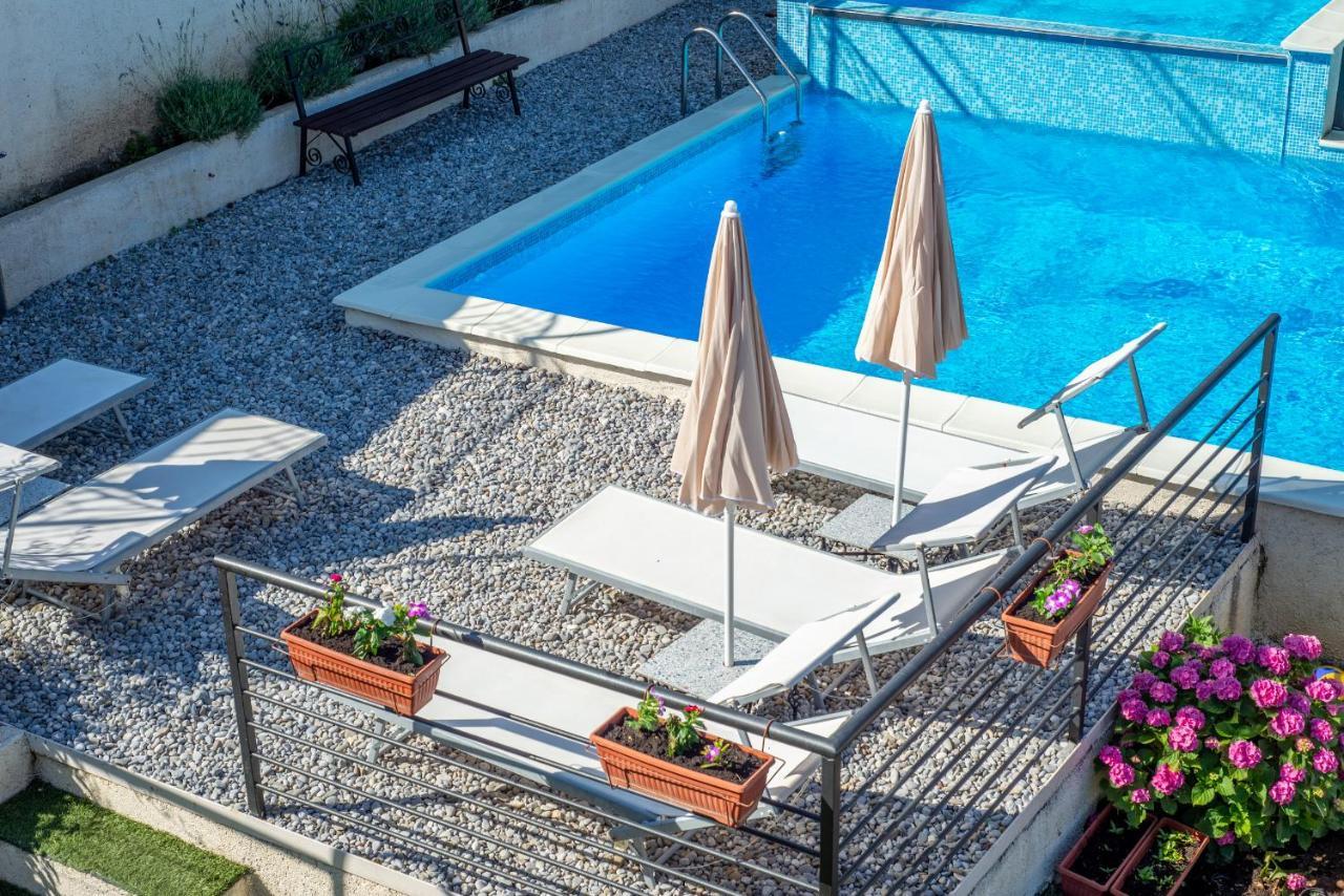 Apartments Golden View Котор Экстерьер фото