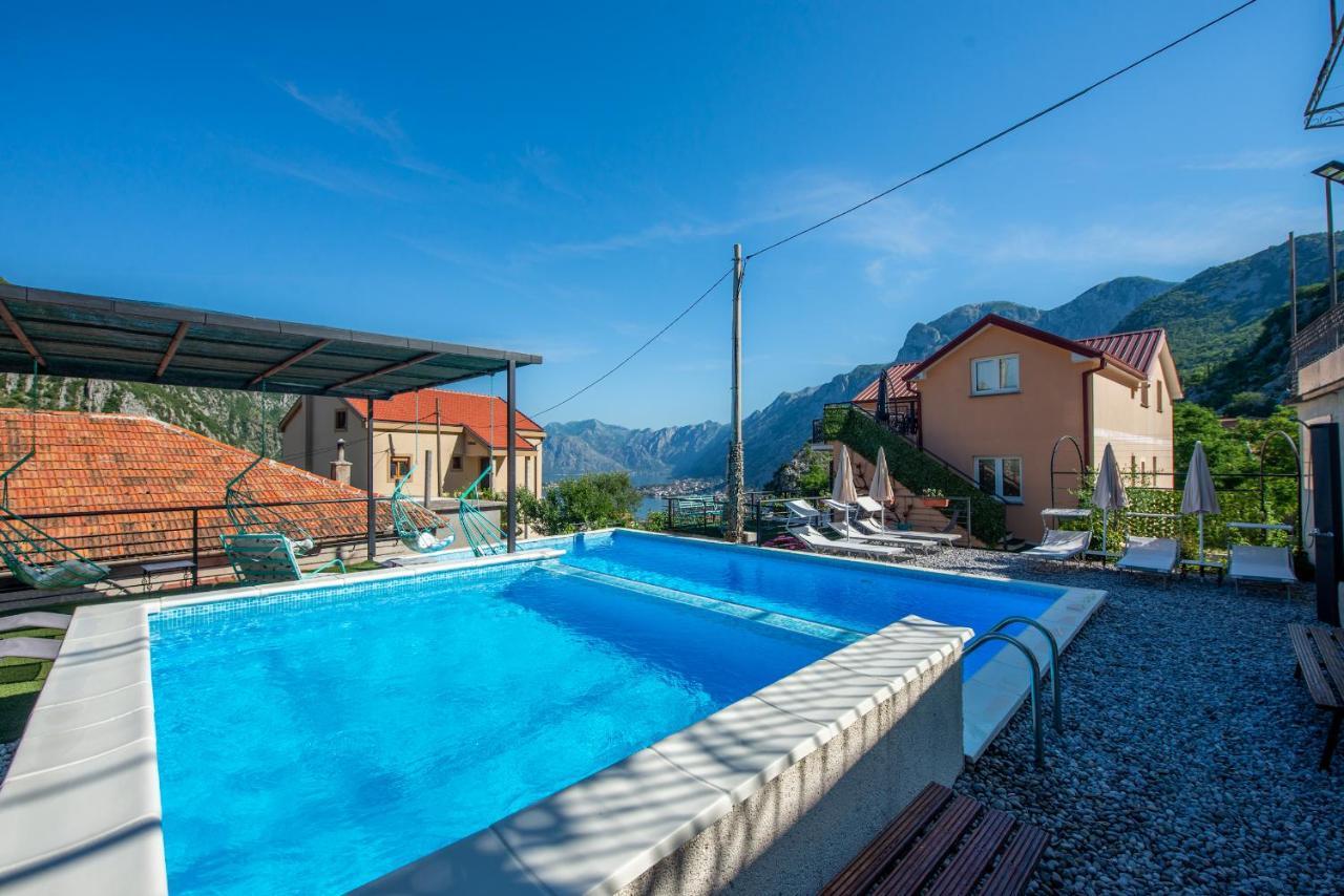 Apartments Golden View Котор Экстерьер фото