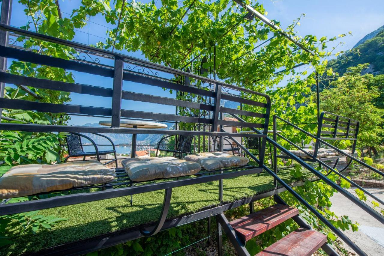 Apartments Golden View Котор Экстерьер фото